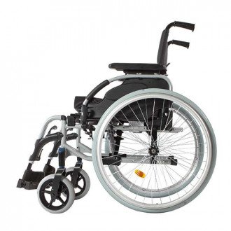 Кресла-коляска с ручным приводом Invacare Action 2 NG в Алматы
