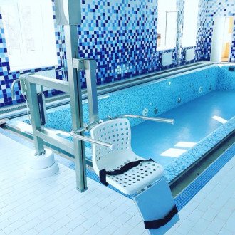 Стационарный подъёмник для бассейна Physioteсhnica вертикальный в Алматы